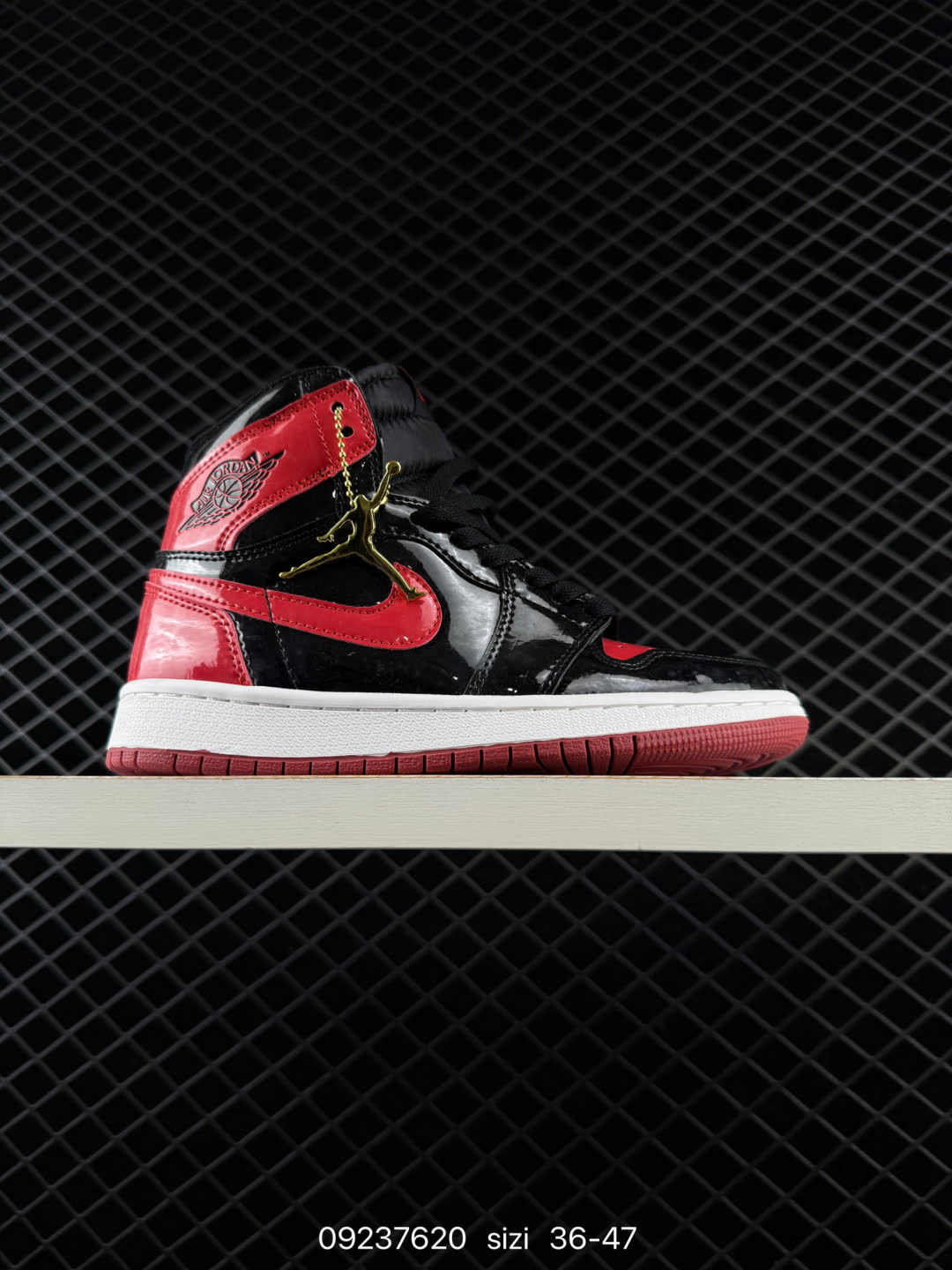 Air Jordan 1 Retro High OG Pine Green-555088-302 Air Jordan 1 Retro High OG Pine Green-555088-302